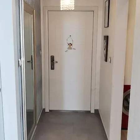 Apartman Donatella Karpinjan