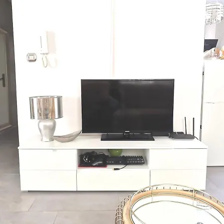Apartman Donatella Karpinjan